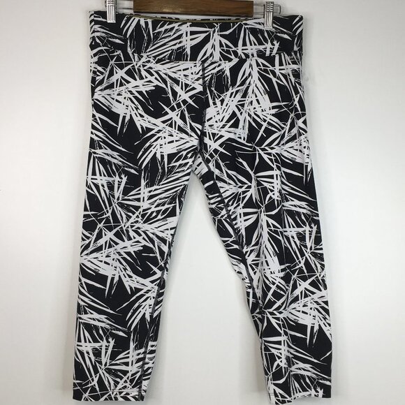 Calvin Klein Performance Black and White Capri Leggings Size XL - Picture 1 of 12
